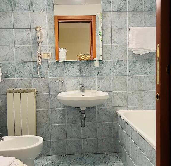 غرفة قياسية, Vico Alto Siena