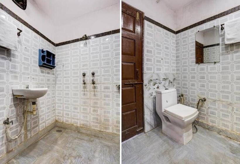 Трехместный Номер Классика, Oyo Flagship Mamta Hotel And Marriage Lawn