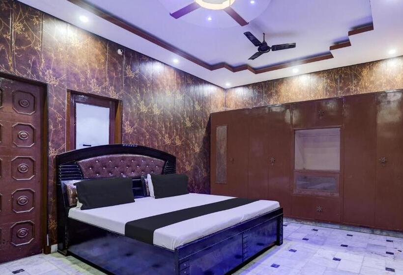 اتاق کلاسیک سه تخته, Oyo Flagship Mamta Hotel And Marriage Lawn