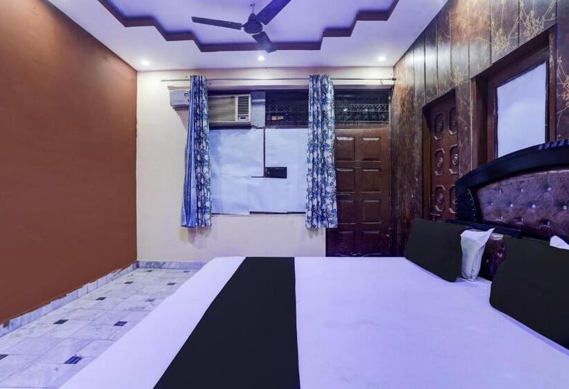 Трехместный Номер Классика, Oyo Flagship Mamta Hotel And Marriage Lawn