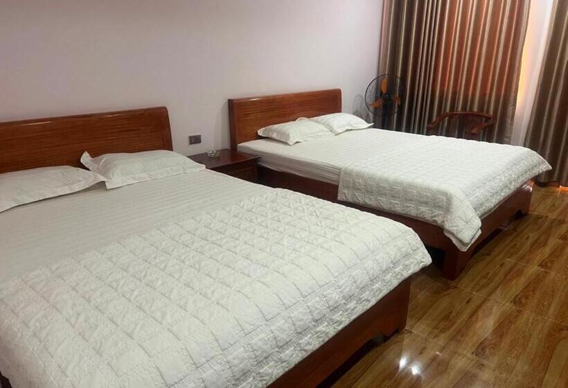 اتاق لوکس چهار تخته, Quỳnh Hương Hotel Phú Thọ