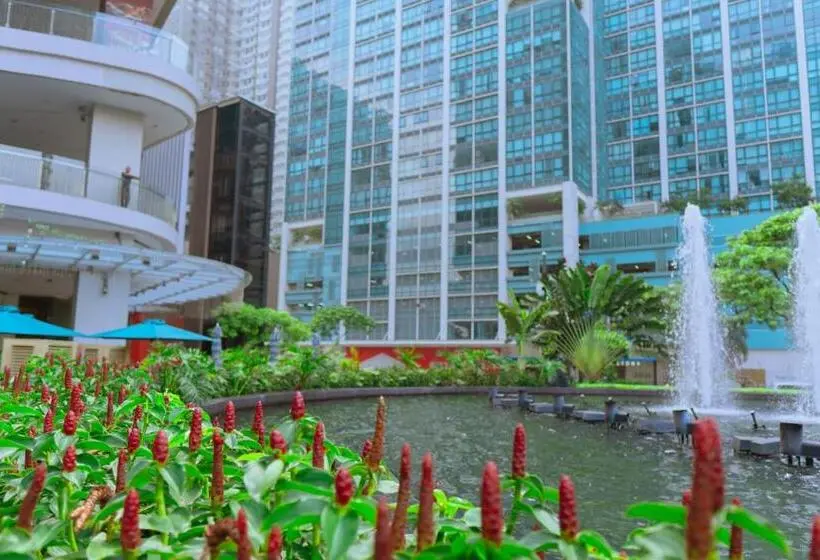 آپارتمان 1 خوابه با چشم‌انداز استخر, Uptown Parksuites 1br With Wi Fi, Free Netflix, Washer & Pool View