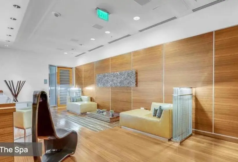 سوئیت با تخت بزرگ, Vdara Hotel Premium Studio Suite Free Valet Parking