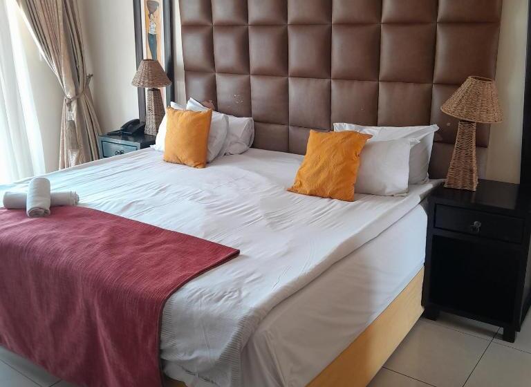 家庭间, Zanami Lodge