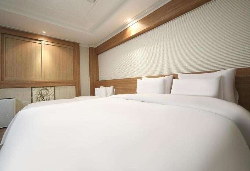 חדר דלוקס, Feel Green