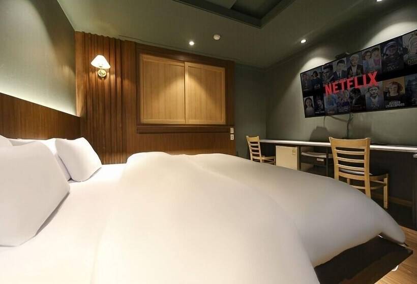 חדר סטנדרט, Feel Green