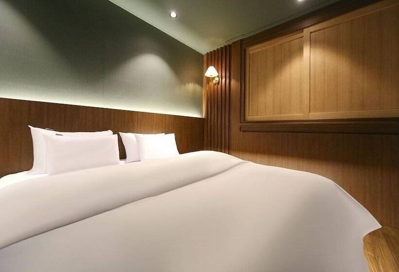 חדר סטנדרט, Feel Green