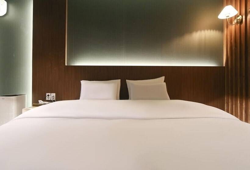 חדר דלוקס, Feel Green