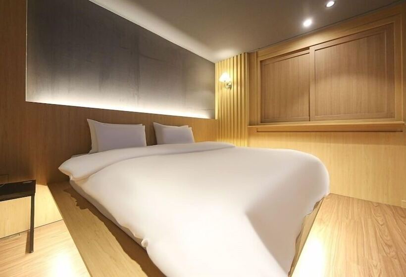 חדר דלוקס, Feel Green