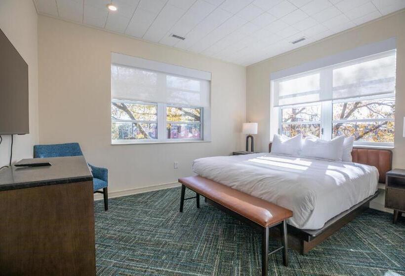 Люкс Deluxe Кровать Кинг, The Holbrook