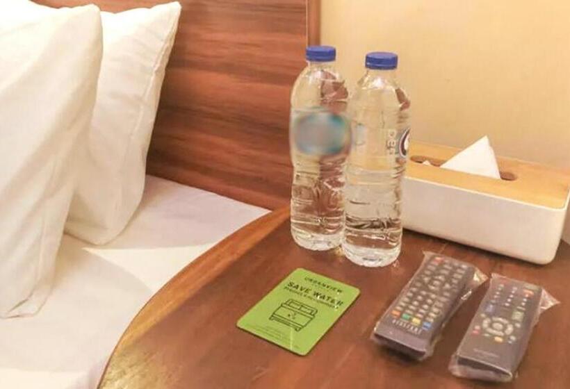 수피리어 룸, Urbanview Grand Lotus Hotel By Reddoorz