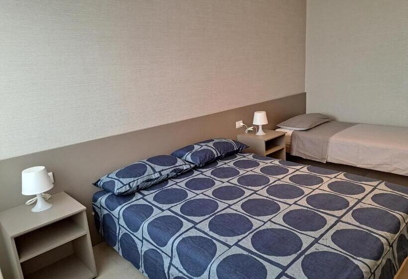 اتاق سوپریور خانوادگی, Bolognamania Rooms Saffi