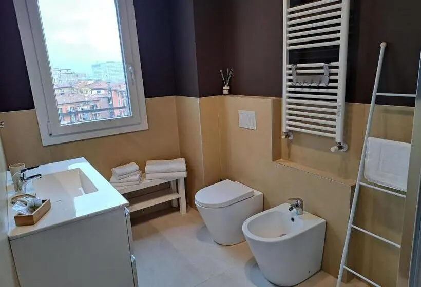 اتاق لوکس سه تخته, Bolognamania Rooms Saffi