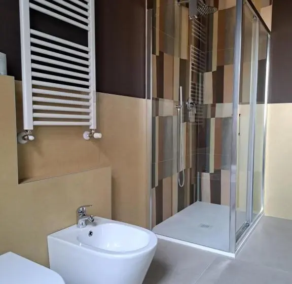 اتاق لوکس سه تخته, Bolognamania Rooms Saffi