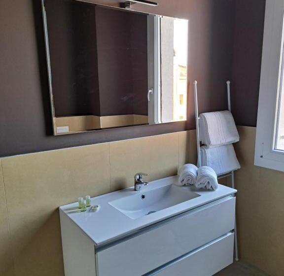 اتاق لوکس سه تخته, Bolognamania Rooms Saffi