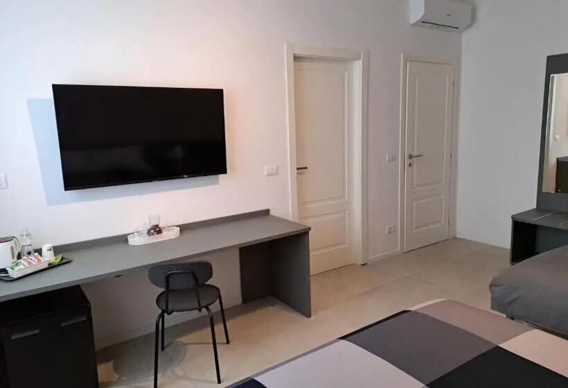 اتاق لوکس سه تخته, Bolognamania Rooms Saffi