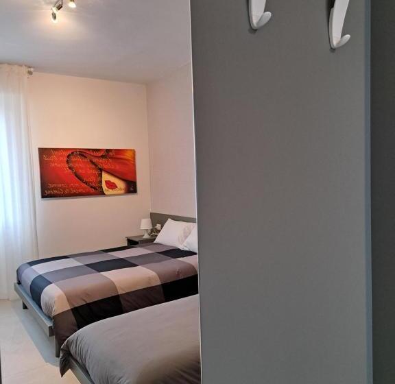 اتاق لوکس سه تخته, Bolognamania Rooms Saffi