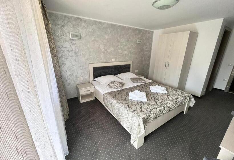 Standardrum King Size Säng, Matei Moieciu De Sus