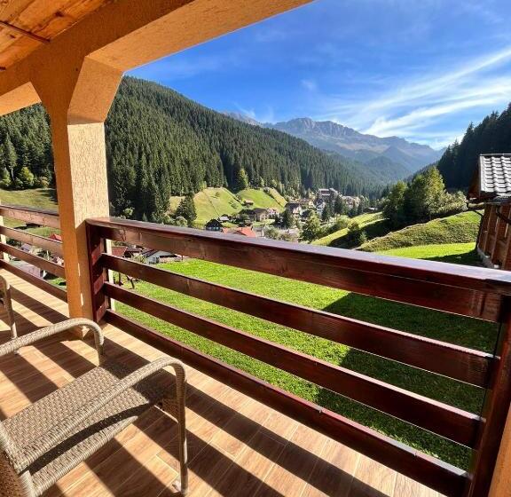 Deluxe Trippelrum, Matei Moieciu De Sus