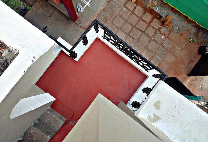 Люкс Deluxe Кровать Кинг, Red Sand Villa