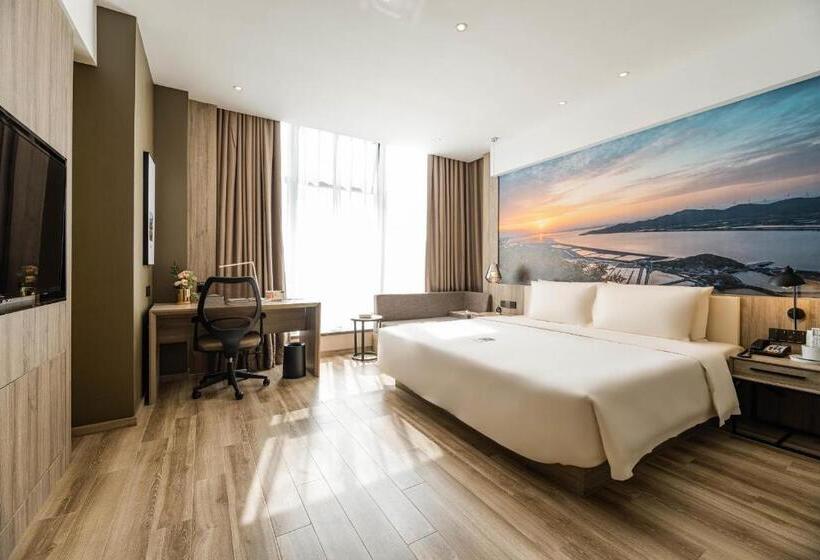 Номер Стандарт, Atour Hotel Ningbo Laowaitan
