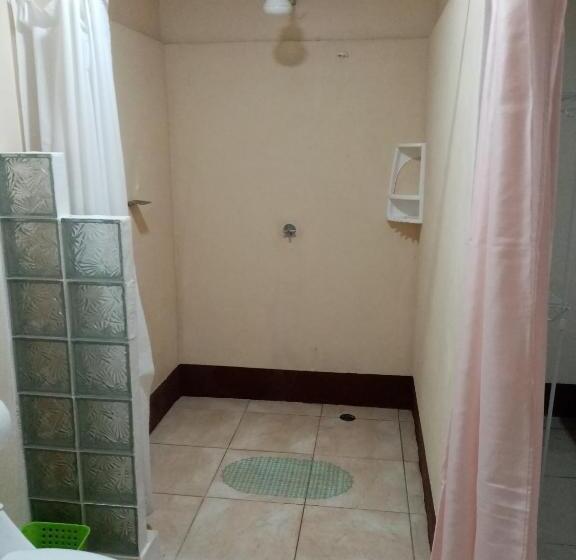 اتاق استاندارد, La Casita