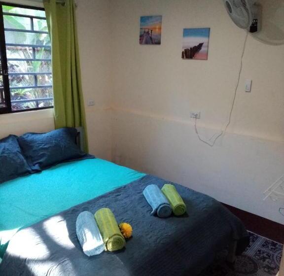 اتاق استاندارد با سرویس بهداشتی مشترک, La Casita