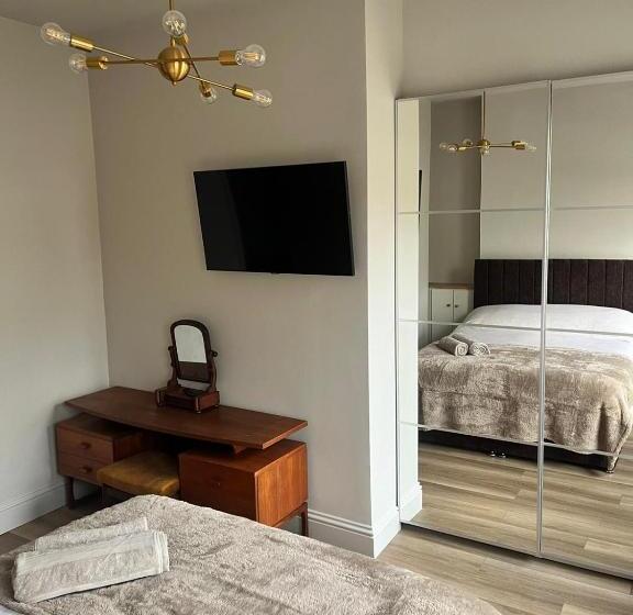 חדר סטנדרט, The Curious Apartment, Cheltenham