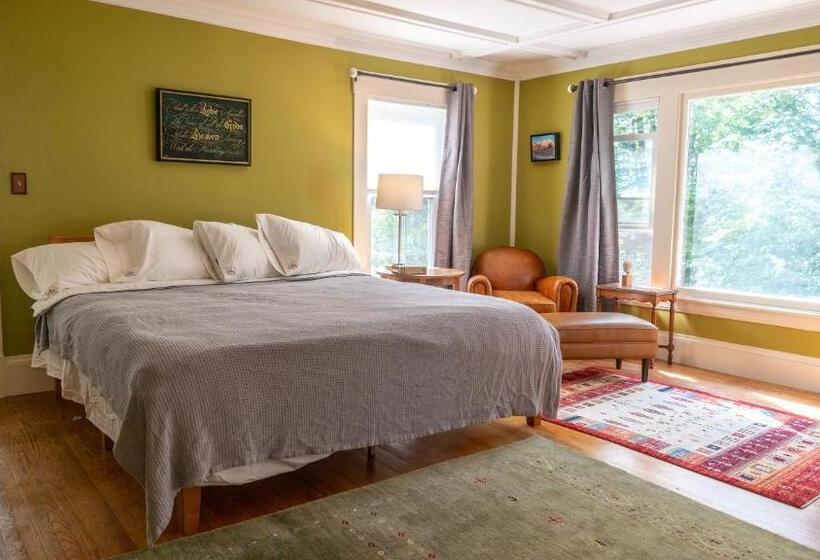 带大床的豪华间, The Tilton Hearth