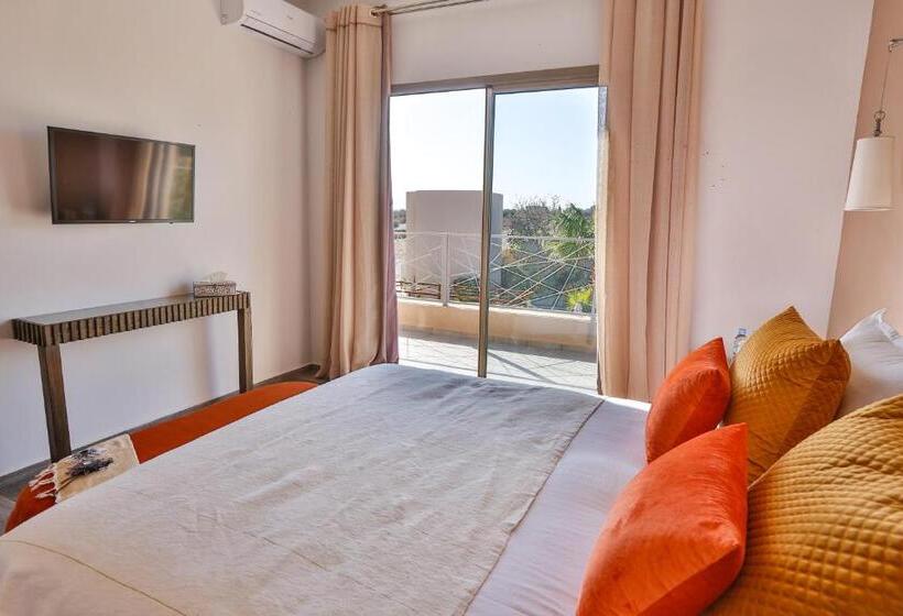 带露台的套间, Villa Arganina Piscine Chauffée