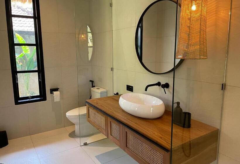 غرفة قياسية مزوَّدة بتراس, Villa Rawarawa