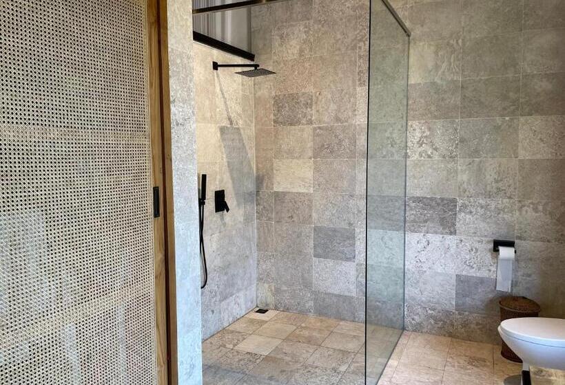 جناح سرير كينج, Villa Rawarawa