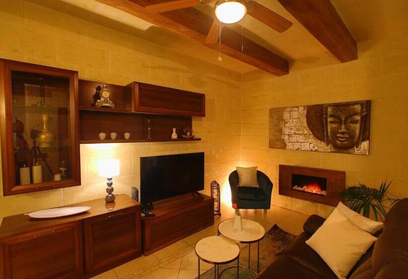 اتاق لوکس, W, Villagg San Guzepp