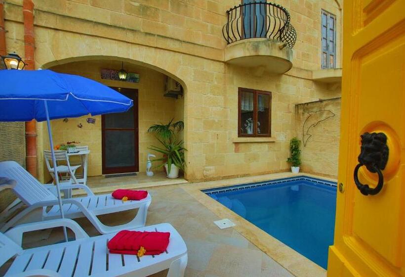 اتاق لوکس, W, Villagg San Guzepp