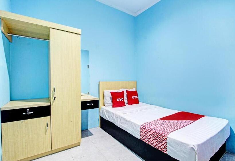 Номер Стандарт, Oyo 93209 Guest House Cemara 3
