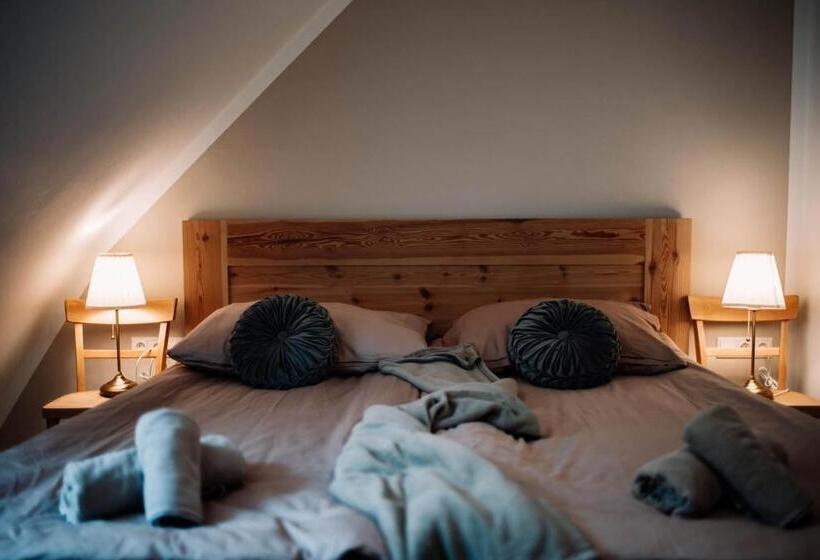 标准间, Steinthron