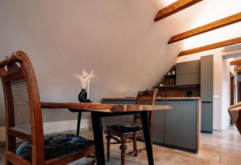 带1个卧室的公寓, Steinthron