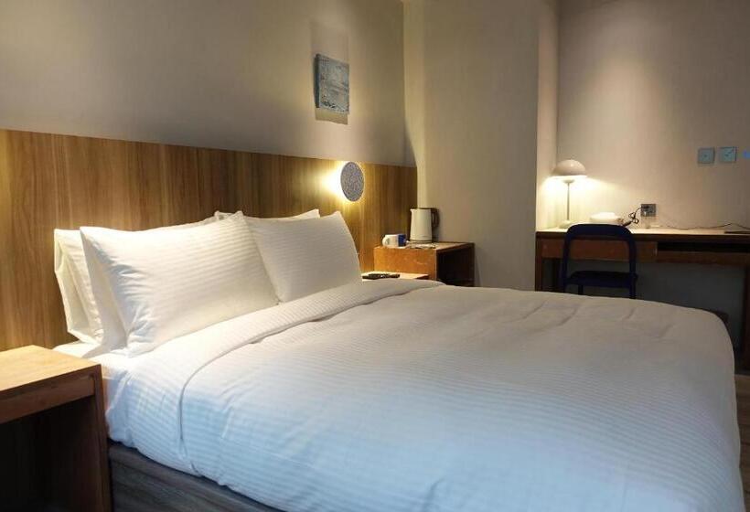 اتاق سوپریور, The Blue By Just Inn