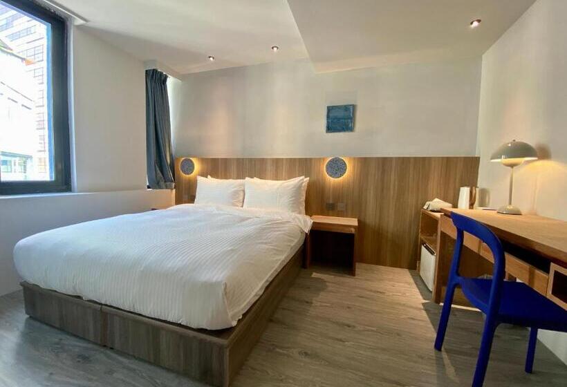 اتاق استاندارد, The Blue By Just Inn