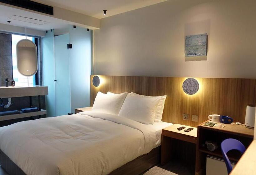 اتاق سوپریور, The Blue By Just Inn