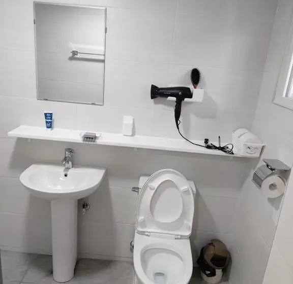 اتاق استاندارد, Ara Guesthouse