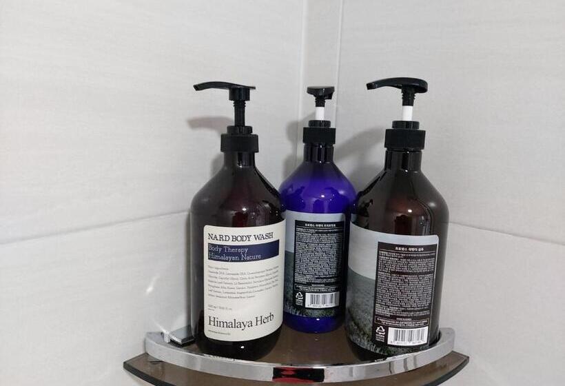 اتاق استاندارد, Ara Guesthouse