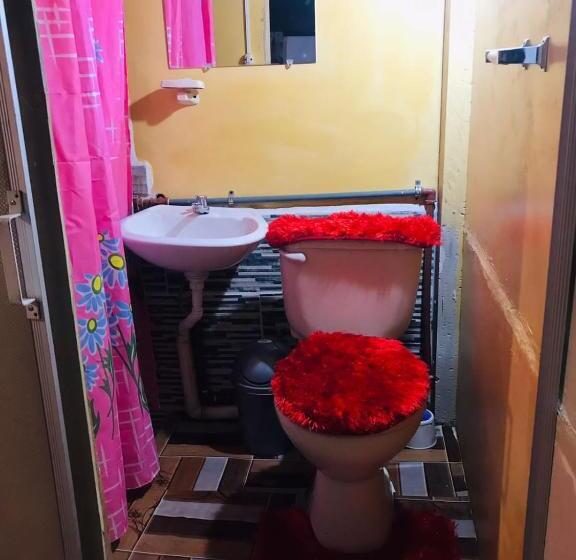 Семейный Номер, Hostal Locuras En El Cielo 2