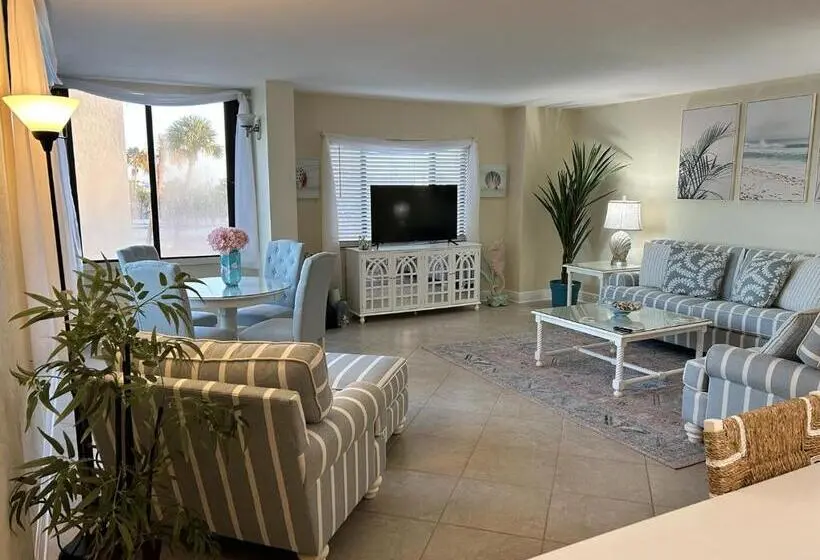 ２ベッドルームアパートメント, Always Summer On A White Sandy Beach