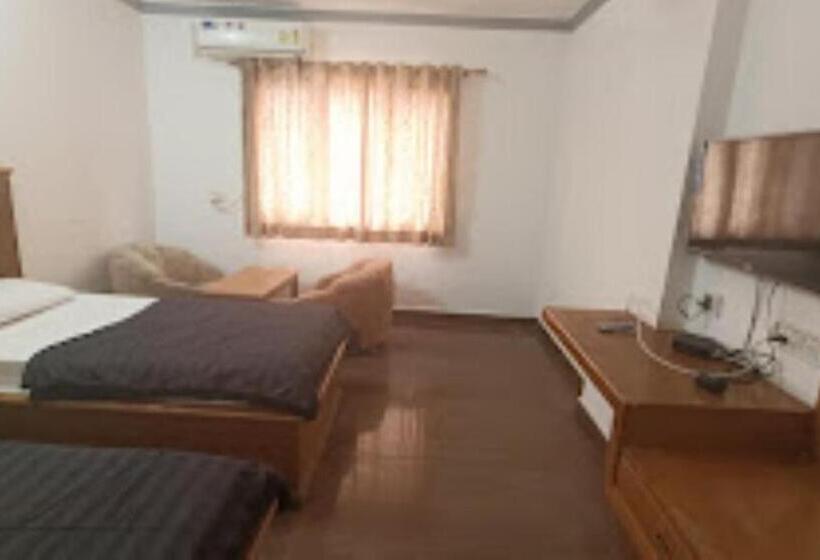 スタンダードルーム, The Grand 3star Sindhu Hotel, Mahbubnagar