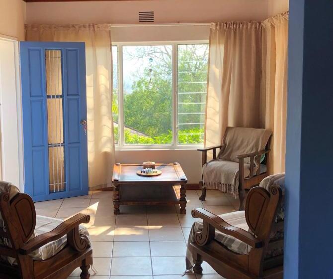 标准间带山景, Bezalel S Rest