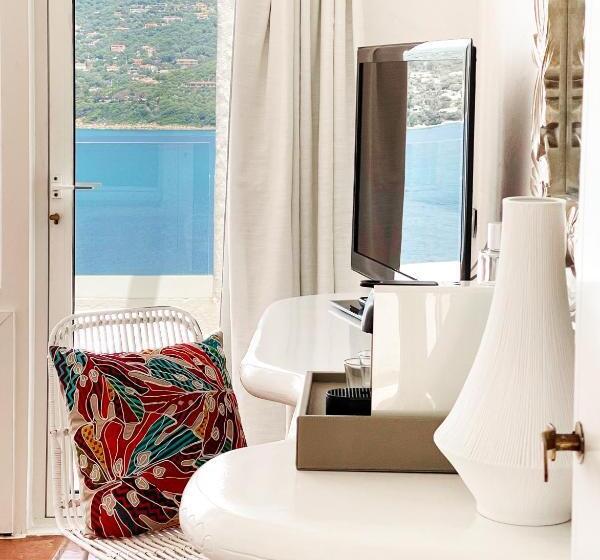 سوییت خانوادگی, A Mare Corsica I Seaside Small Resort