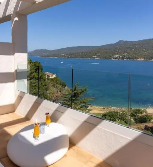 سوییت خانوادگی, A Mare Corsica I Seaside Small Resort