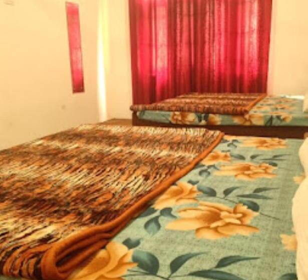 Standardrum, City Way, Srinagar