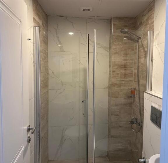 اتاق لوکس, Grand Delux